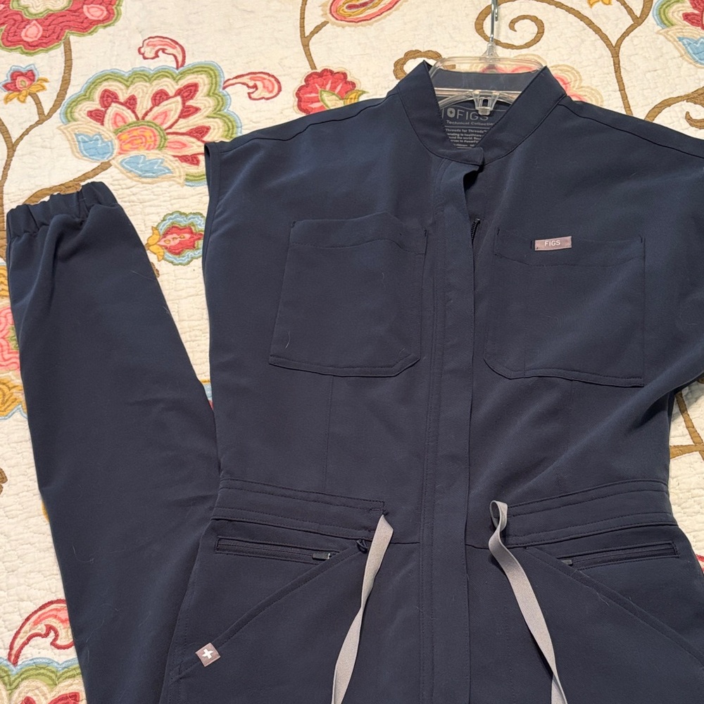 Figs XXS jumper